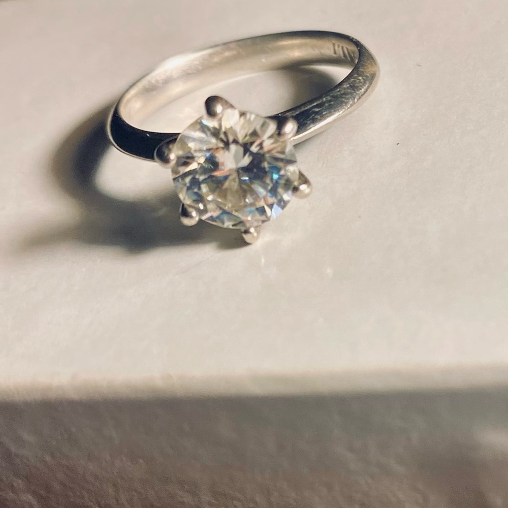 Certified Moissanite engagement Ring size 7